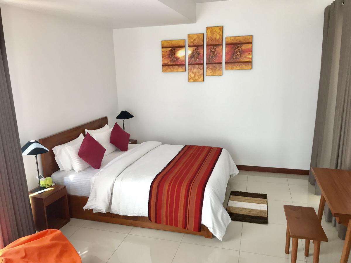 Araliya Oceanfront Condos Nilaveli, Trincomalee Eksteriør bilde