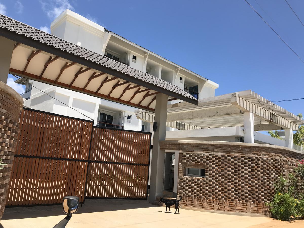 Araliya Oceanfront Condos Nilaveli, Trincomalee Eksteriør bilde