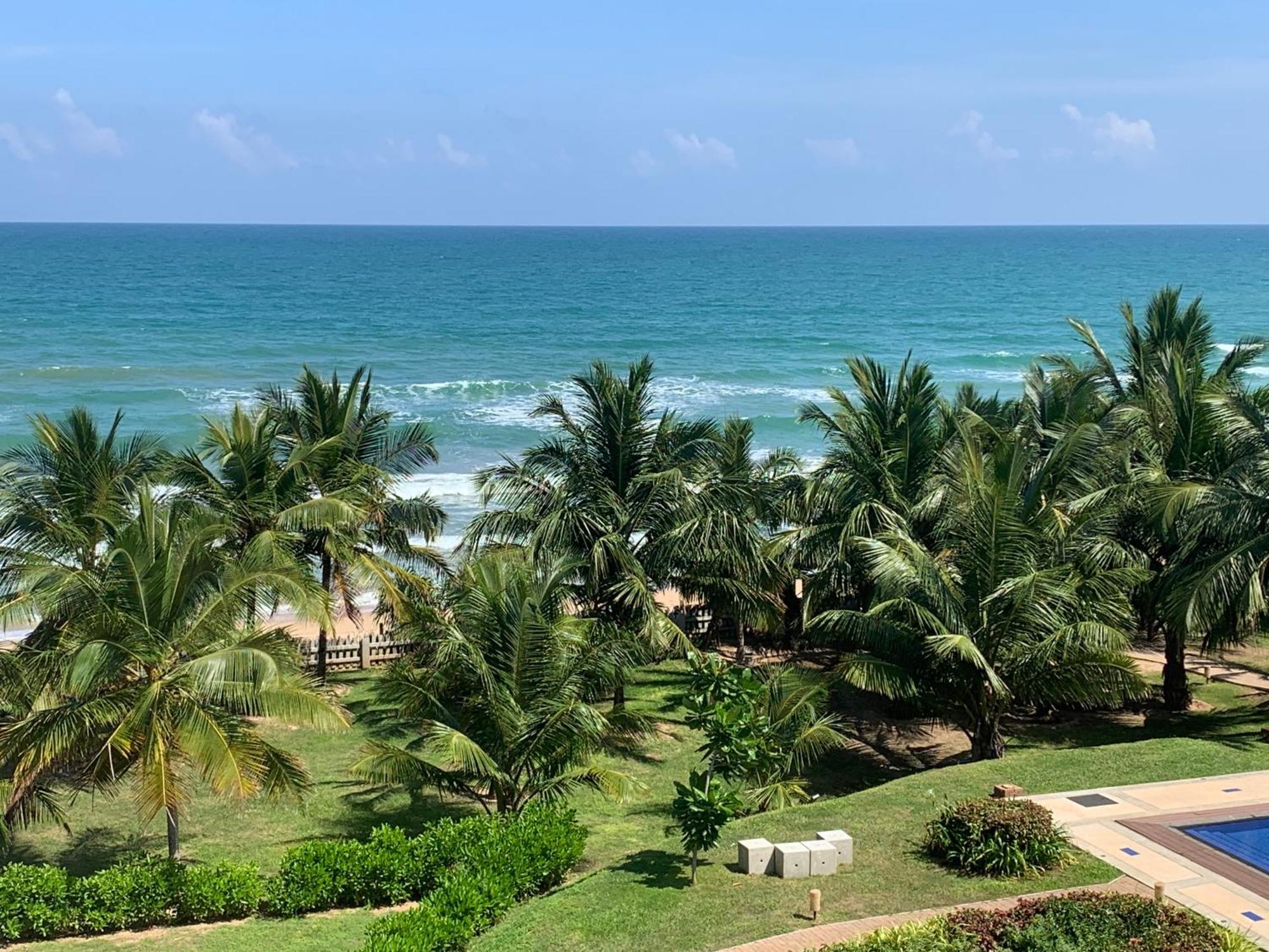 Araliya Oceanfront Condos Nilaveli, Trincomalee Eksteriør bilde